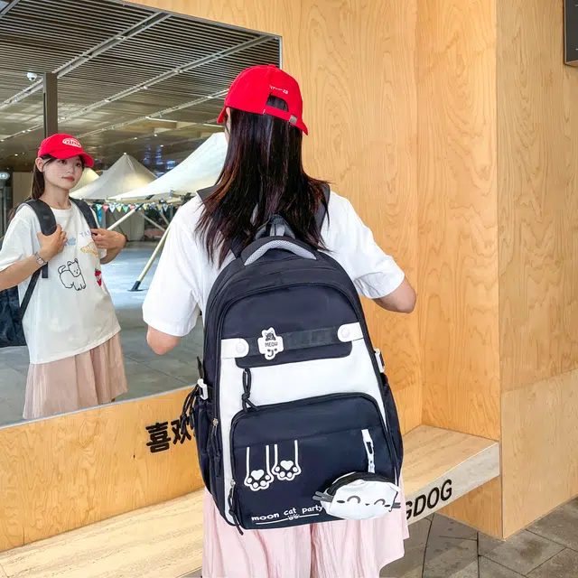 蔻蒂熊 书包女生初中生超大容量中学生高中轻便减负背包高颜值女孩休闲百搭 涤纶 双肩包 黑色/紫色/粉色/红色/棕色