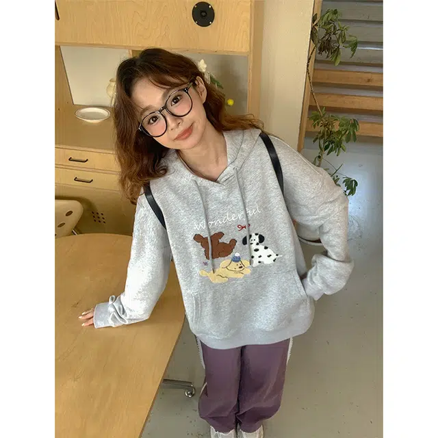 丝絮丝绸 秋季日系慵懒百搭套头连帽卡通宽松上衣卫衣 女款