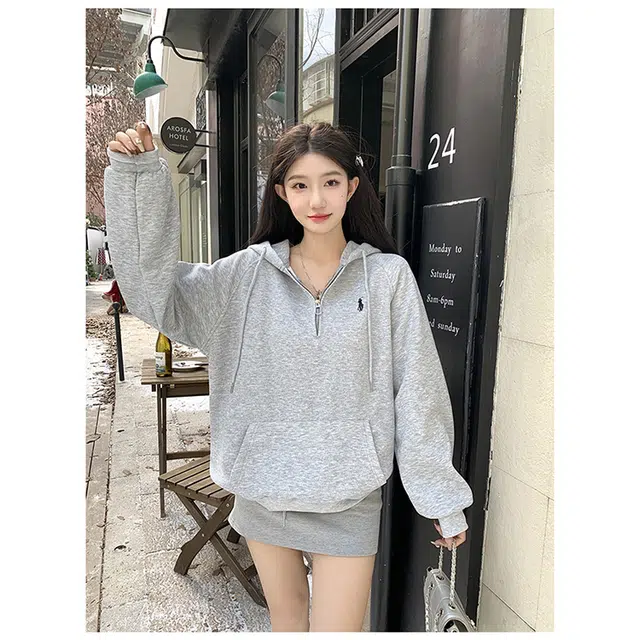 丝絮丝绸 美式潮牌时尚宽松舒适简约上衣卫衣 女款