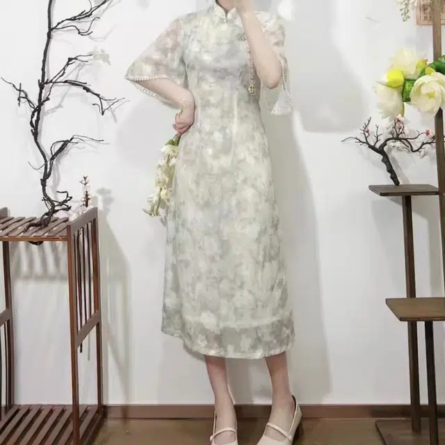 丝絮丝绸 新中式高腰薄款立领合身植物花卉短袖连衣裙 女款