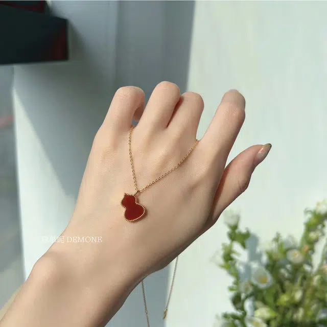 DEMONE 18k