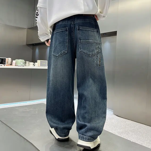 俞兆林牛仔裤 男大童酷帅纯色潮范直筒户外健身跑步舒适亲肤 青少年