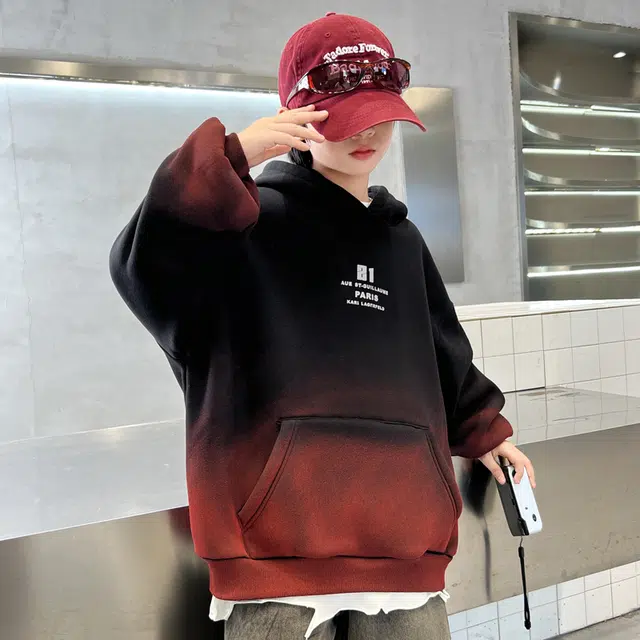 雅鹿卫衣 渐变舒适亲肤加绒 黑红色 青少年