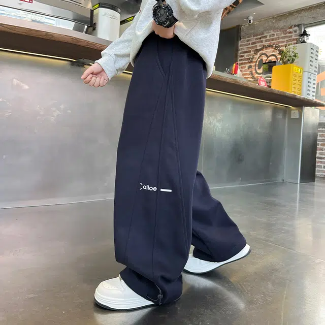 俞兆林 潮范直筒针织舒适透气户外健身跑步适中儿童运动裤 春秋 青少年
