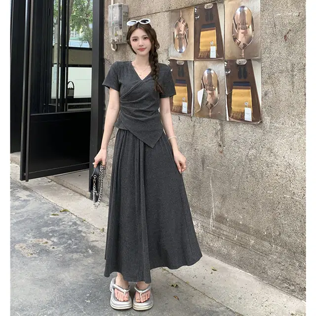 水中花 百搭舒适短袖上衣修身显瘦休闲优雅慵懒气质半身裙裙装套装 女款