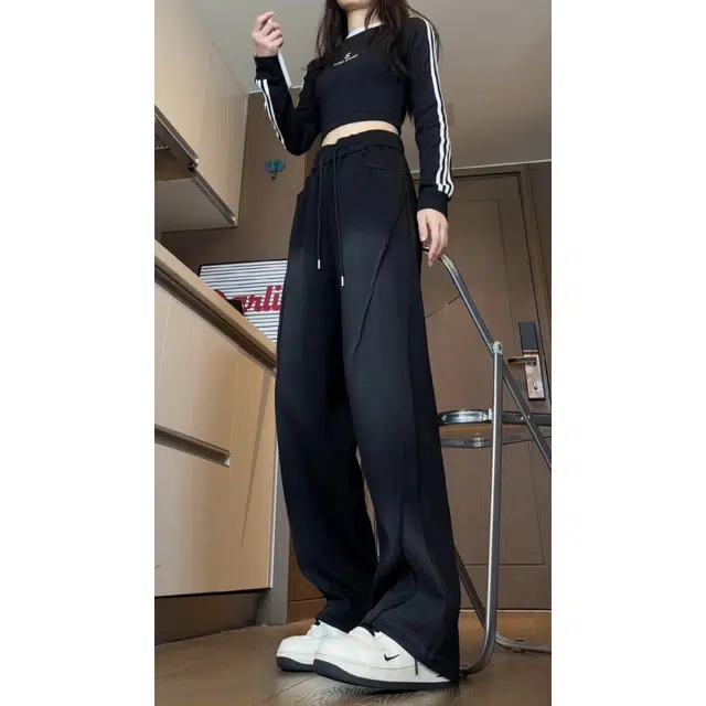 水中花 纯色宽松系带高腰适中直筒休闲裤 女款