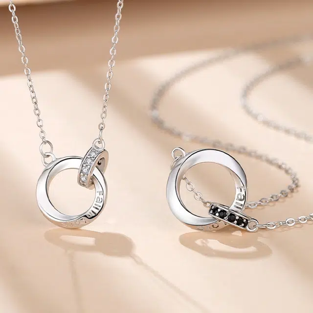 CUTE DAME S990