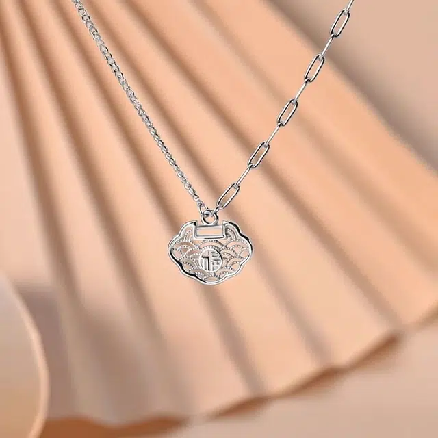 CUTE DAME S990