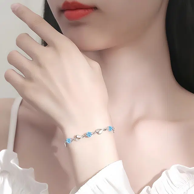 CUTE DAME S999