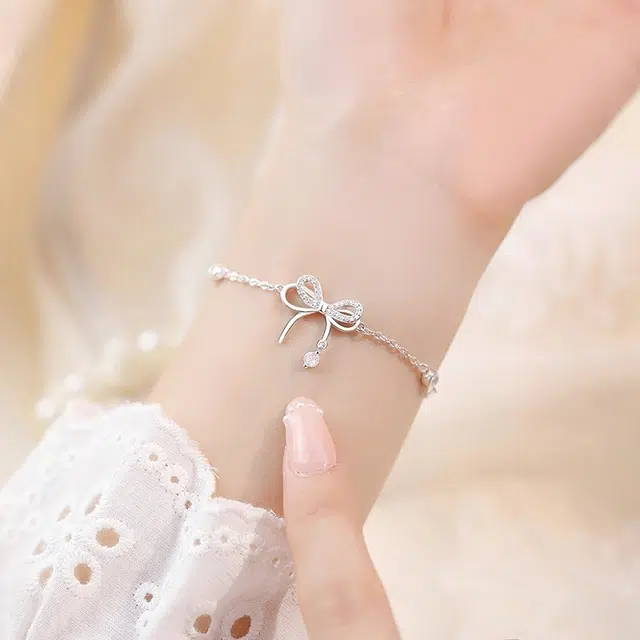 CUTE DAME S990