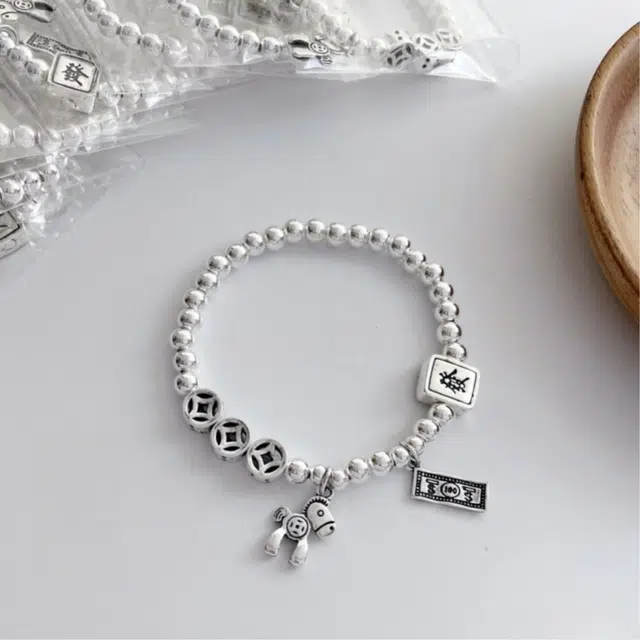 CUTE DAME 925