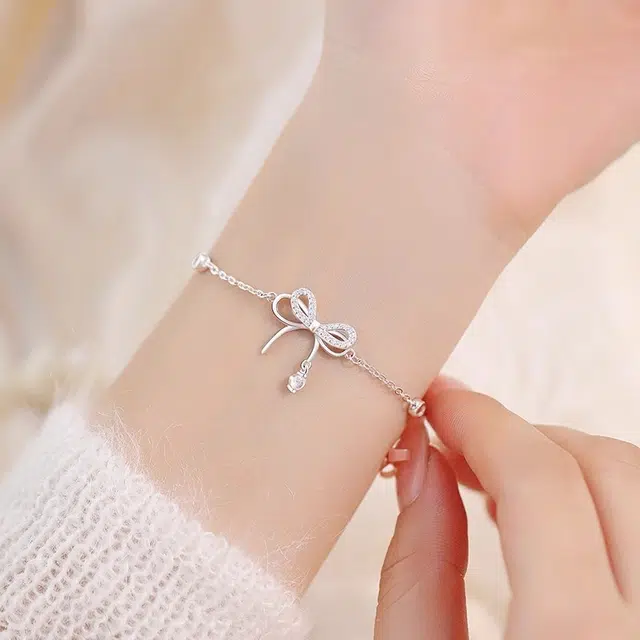 CUTE DAME S990