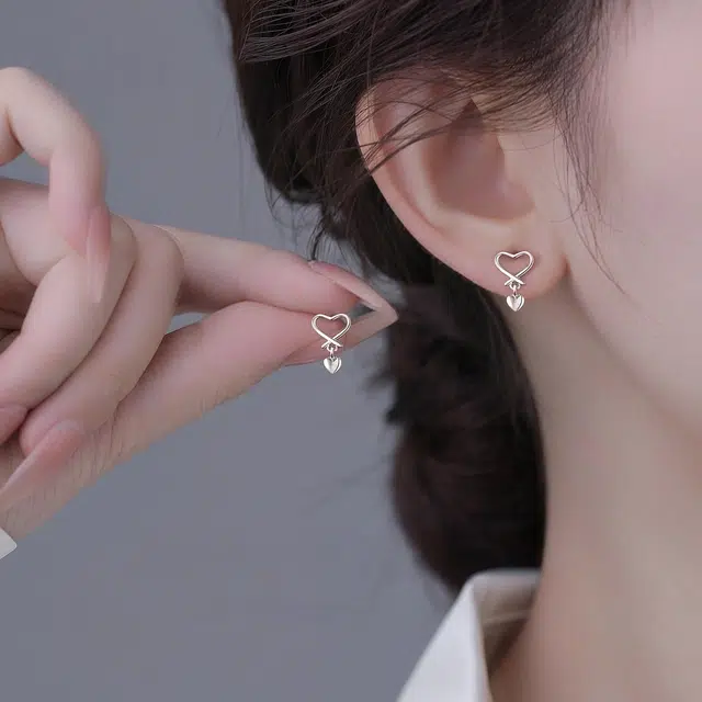 CUTE DAME S990