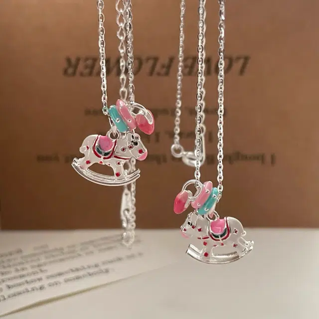 CUTE DAME S990