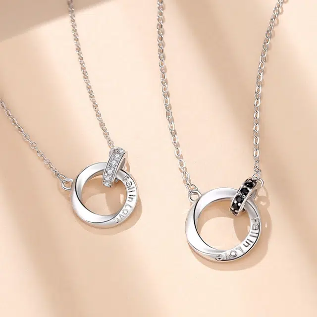 CUTE DAME S990