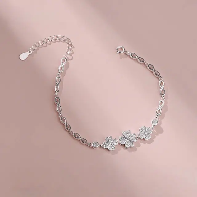 S990 CUTE DAME