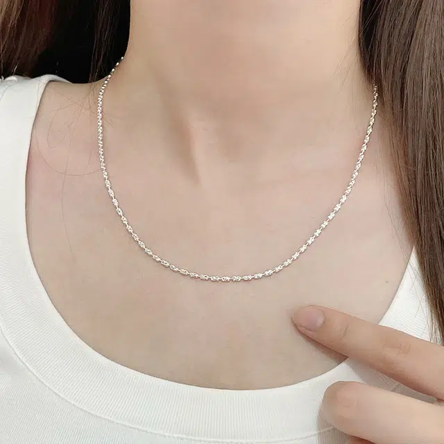S990 CUTE DAME