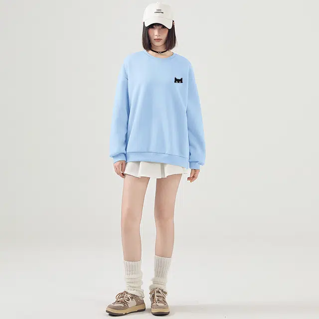 棉致 躲藏黑猫简约柔软百搭通勤卡通舒适学院风多巴胺宽松圆领长袖卫衣 女款