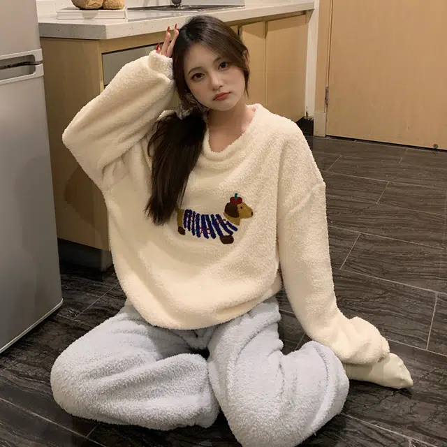 米囹 冬季女珊瑚绒加厚圆领半边绒简约慵懒风冬天保暖家居服可外穿睡衣套装 女款
