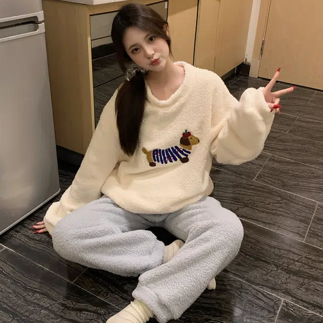 米囹 冬季女珊瑚绒加厚圆领半边绒简约慵懒风冬天保暖家居服可外穿睡衣套装 女款