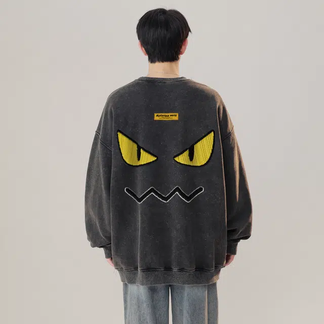 宜而爽 美式高街复古潮牌创意仿刺绣卡通恶魔笑脸图案字母印花水洗做旧宽松休闲落肩长袖上衣日常通勤百搭套头圆领卫衣 男女同款