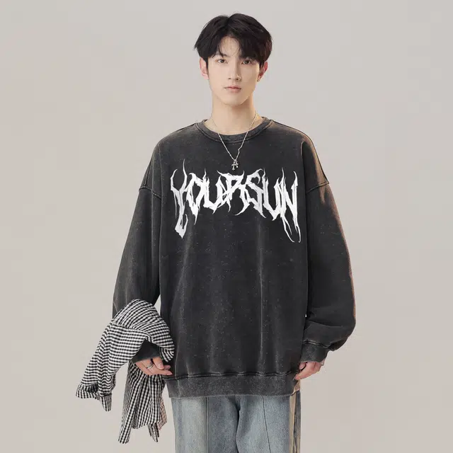 宜而爽 美式街头复古潮流创意纯色哥特字母印花水洗做旧宽松休闲落肩长袖上衣日常通勤百搭套头圆领卫衣 男女同款