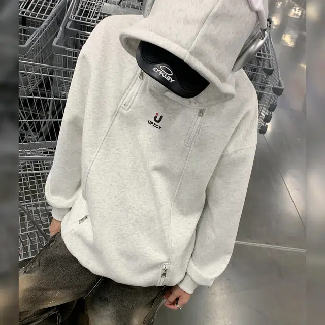 UPZCY