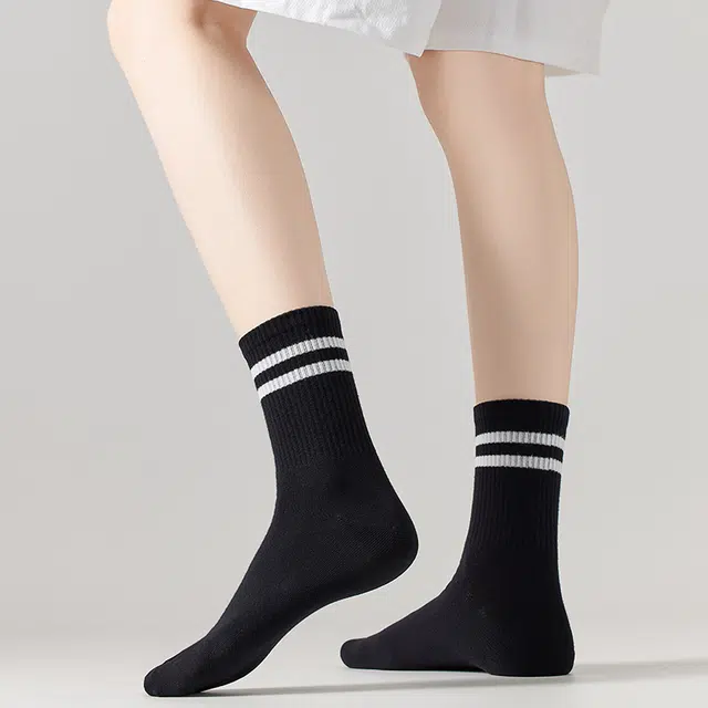 莫代尔 时尚潮流舒适透气抗菌消臭长袜高弹回形条纹设计运动袜轻便灵活透气吸湿防臭减压中筒袜 女款