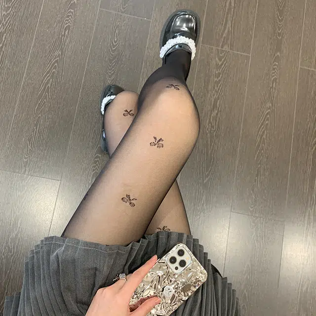 莫代尔 蝴蝶印花轻薄纯欲性感打底自然裸感一体式袜子防勾丝超薄轻便丝袜 女款