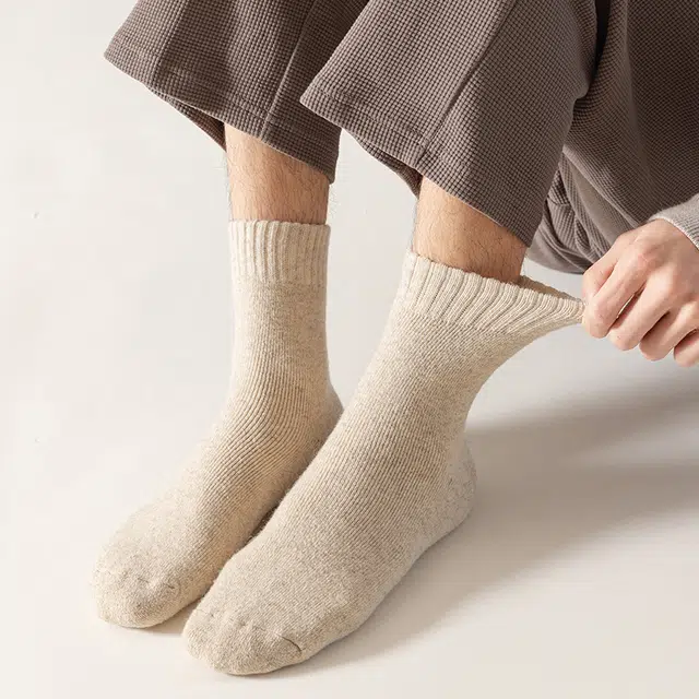 莫代尔 羊毛柔软舒适亲肤保暖长袜简约基础款纯色无骨袜抑菌吸汗时尚百搭中筒袜 男女同款