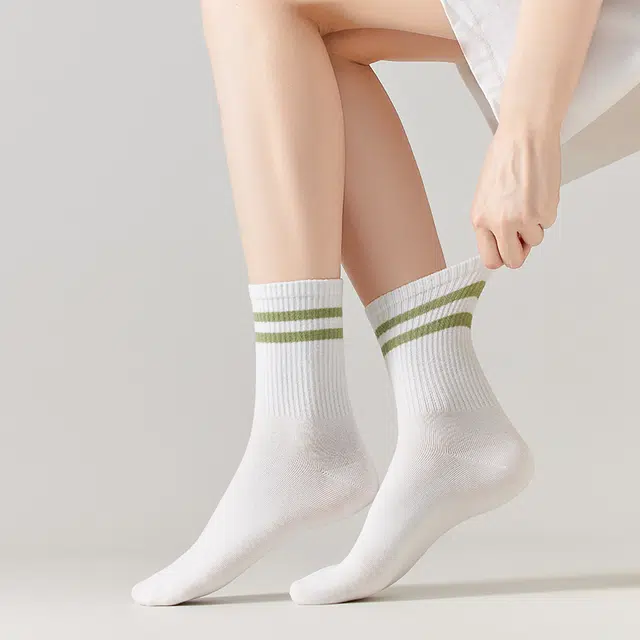莫代尔 时尚潮流舒适透气抗菌消臭长袜高弹回形条纹设计运动袜轻便灵活透气吸湿防臭减压中筒袜 女款