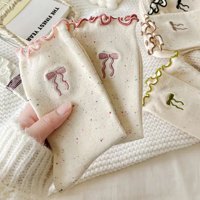 莫代尔 柔软亲肤高弹透气蝴蝶结花边设计长袜波点可爱少女心堆堆袜日常百搭时尚潮流高筒袜 女款