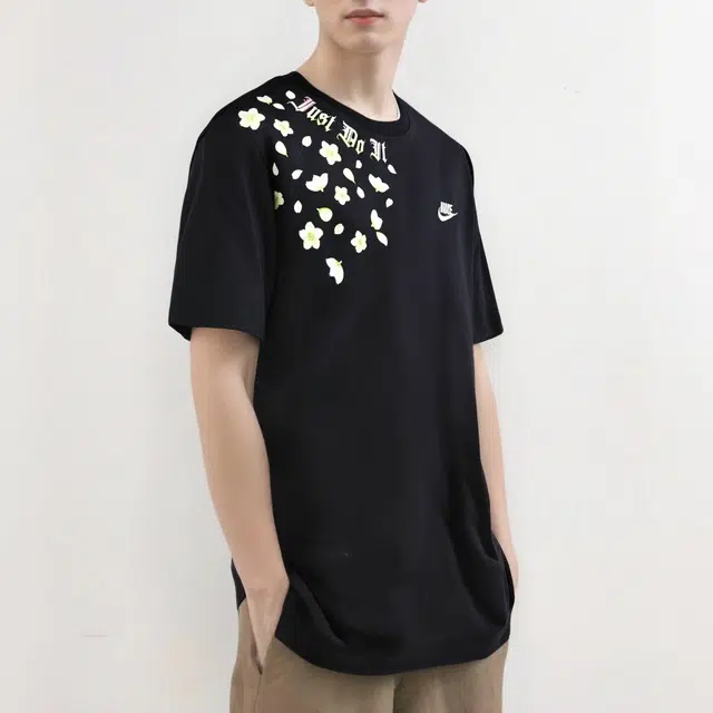 Nike logoT