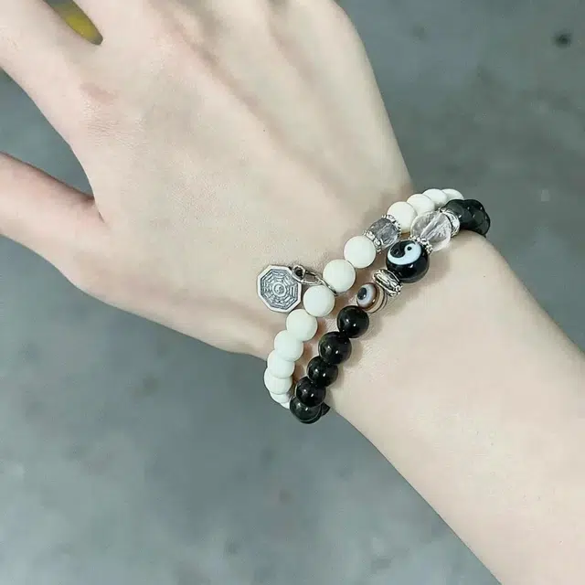 月岚 新中式山鬼花钱国风精致 太极八卦 福气顺遂 多圈双层叠戴 平安转运招财 小众轻奢 合金琉璃 木作手串 男女同款情侣款 檀木