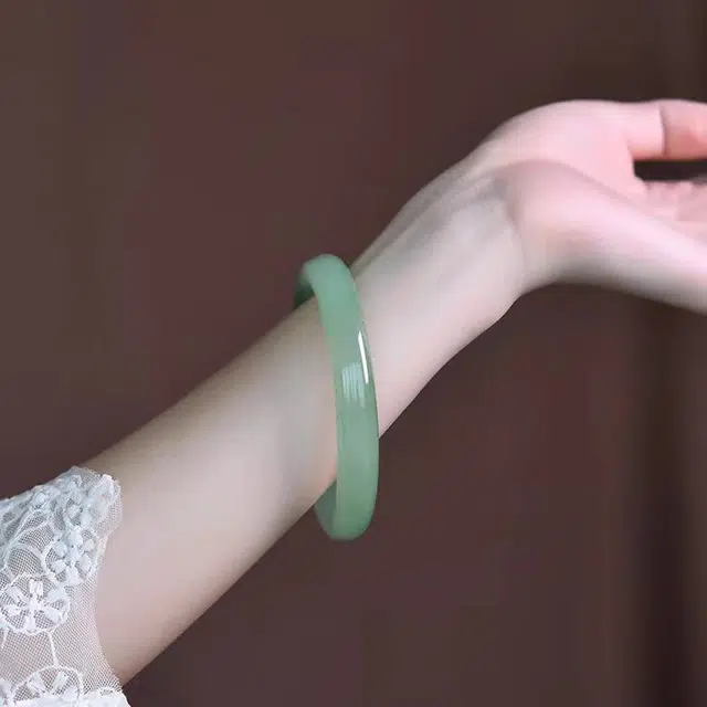 月岚 新中式青山黛贵妃镯气质 国风国潮  小众清冷高雅 古风温婉 轻奢高级 东陵玉 玉石手镯 女款