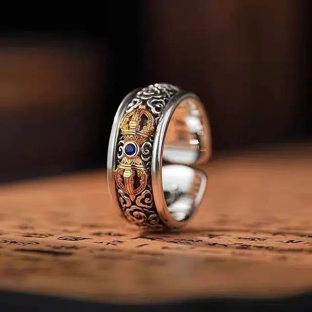 990