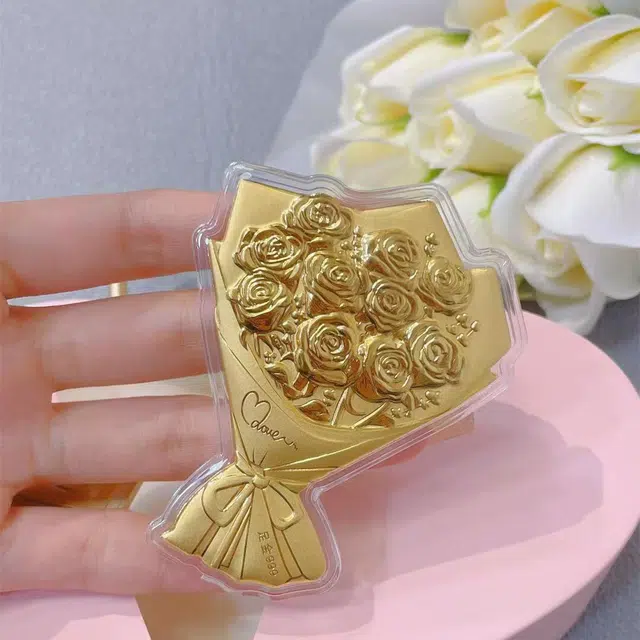麟典 玫瑰花束真爱浪漫永不凋谢 十全十美告白平安纳福储值新中式永生花摆件宝藏高级小众本命年礼盒#好运 金 金片 男女同款情侣款