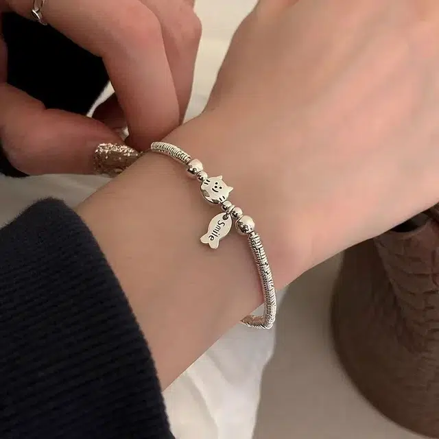 麟典 小猫吃鱼 转运萌趣可爱简约气质高级感 聚财转运碎银盘缠手饰  #好运 合金 手串 女款