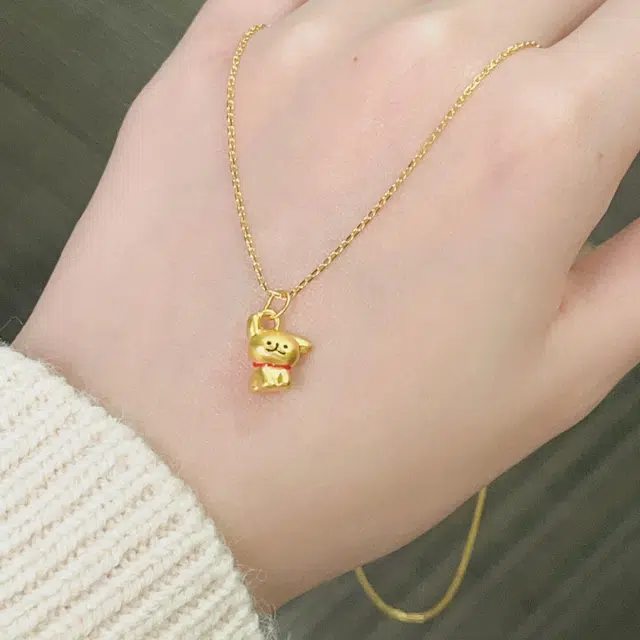 999