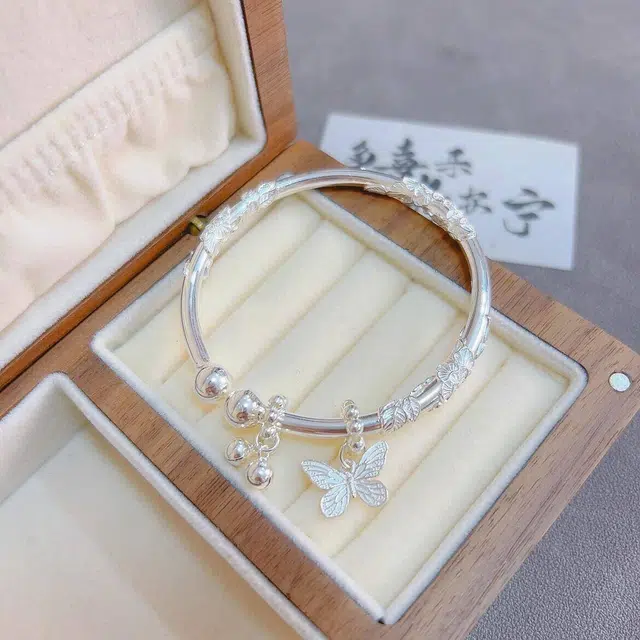 麟典 铃铛蝴蝶繁花 圆珠开口可调节 国风新中式精致灵动高级 #好运 合金 手镯 女款