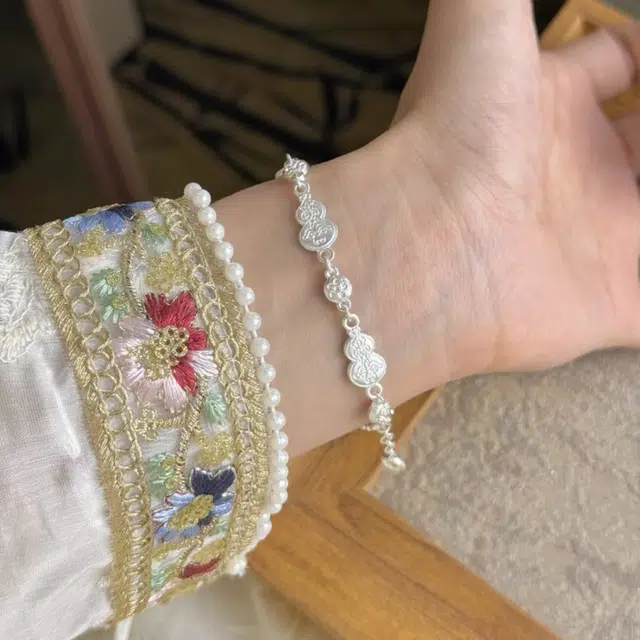 麟典 珐琅葫芦福禄 国潮复古轻奢精致手饰女 聚财转运 平安纳福 民族风大气饰品 告白  高级礼盒 #好运 合金 手链 女款