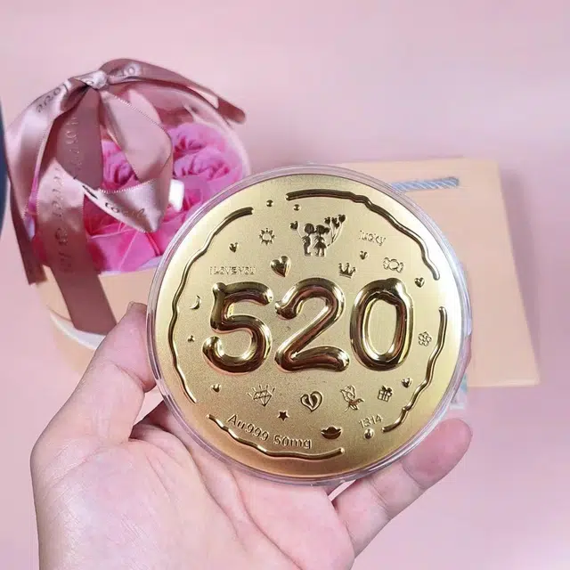 999
