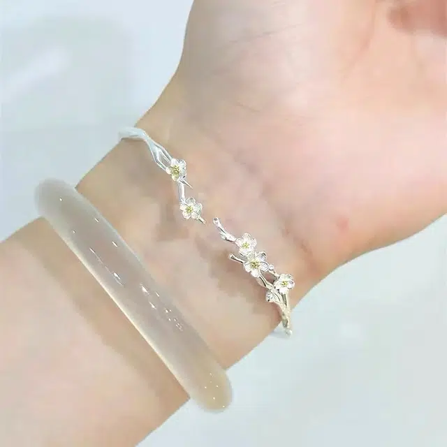 麟典 莫离茉莉花开口镯森系小清新甜美可爱国风新中式小众设计手饰手环女生饰品 优雅简约百搭通勤 高级礼盒 合金 手镯 女款