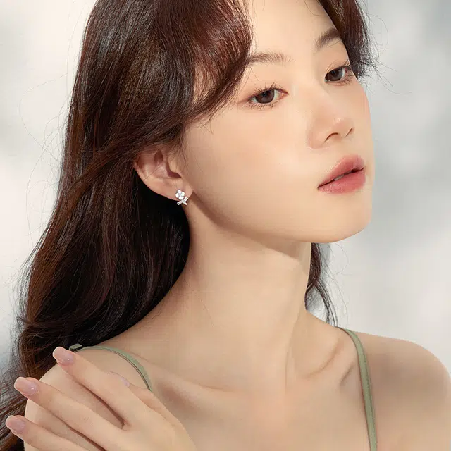 S925