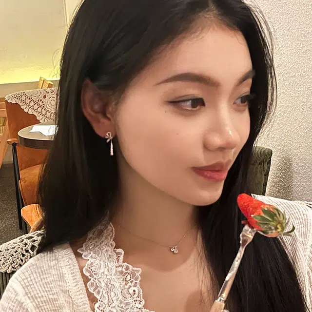 S925