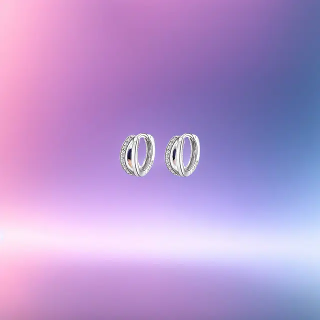 925