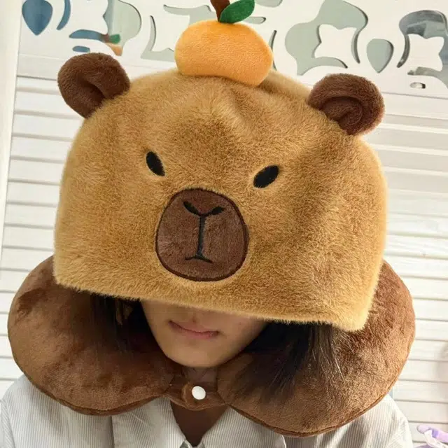 棉绘艺 卡皮巴拉水豚小熊小飞象卡通连帽枕布偶 治愈安抚陪伴 玩偶周边