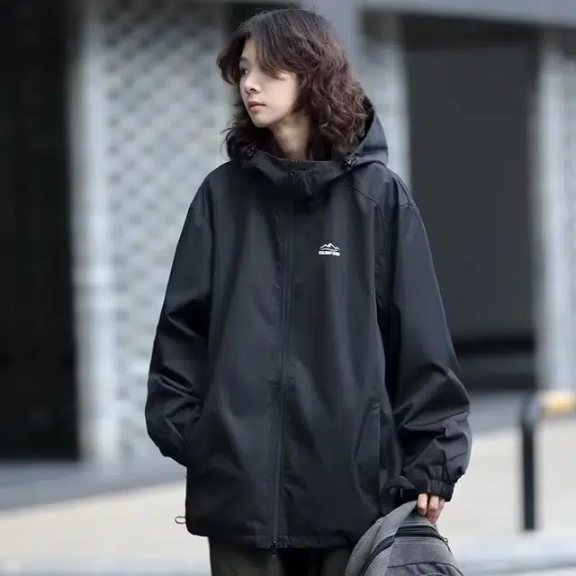 木木兔 潮流时尚秋季外套 情侣装 大码  简约百搭防水潮牌宽松连帽工装户外防风登山服夹克 男女同款