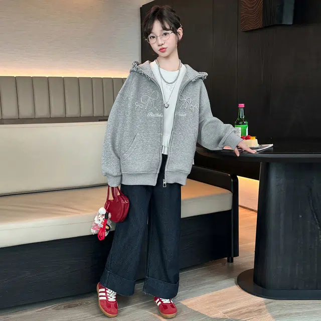 木木兔卫衣 潮流青春时尚 女童秋季外套   宽松舒适柔软 学生 连帽休闲百搭 女孩学院风  中大童钉珍珠