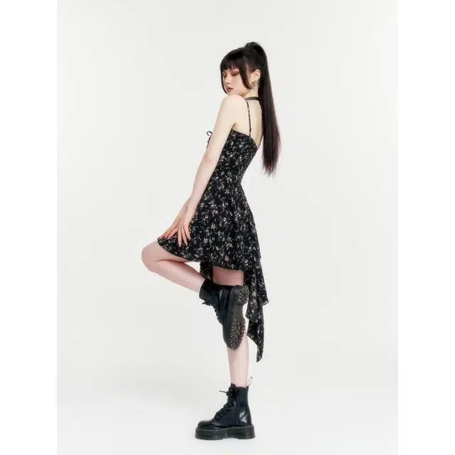木木兔 碎花裙女纯欲风收腰显瘦短裙吊带连衣裙 女款